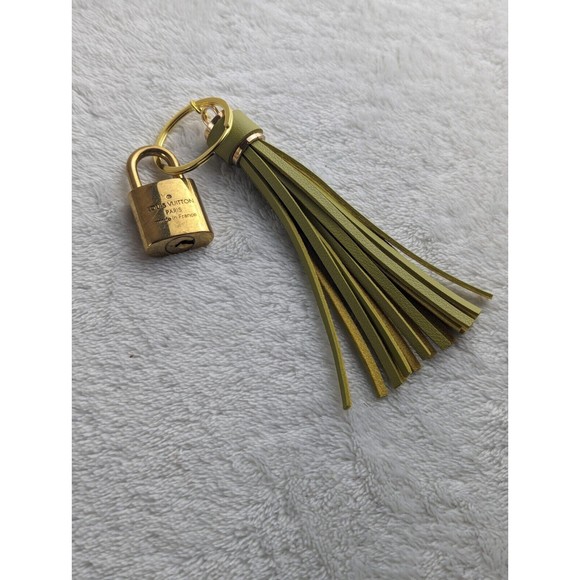 Authentic Louis Vuitton LV Lock (No Key) On Keychain With Tassle - Picture 3 of 5